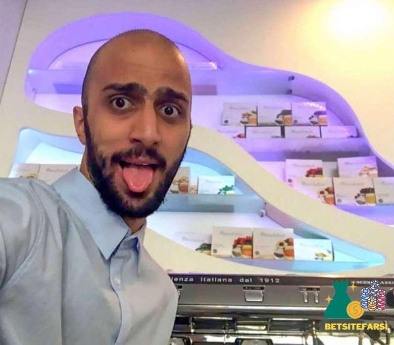 حاشیه های عرفان علیرضایی درباره چه موضوعاتی است؟